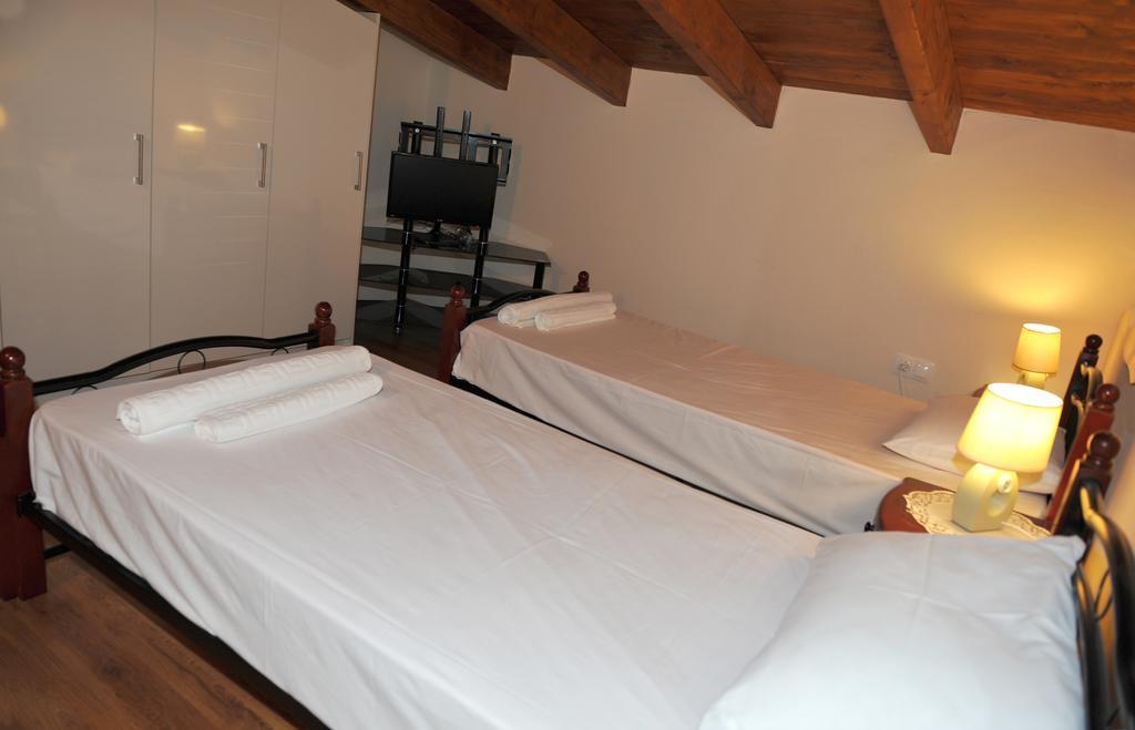 Villa Poulades Gouvia Quarto foto